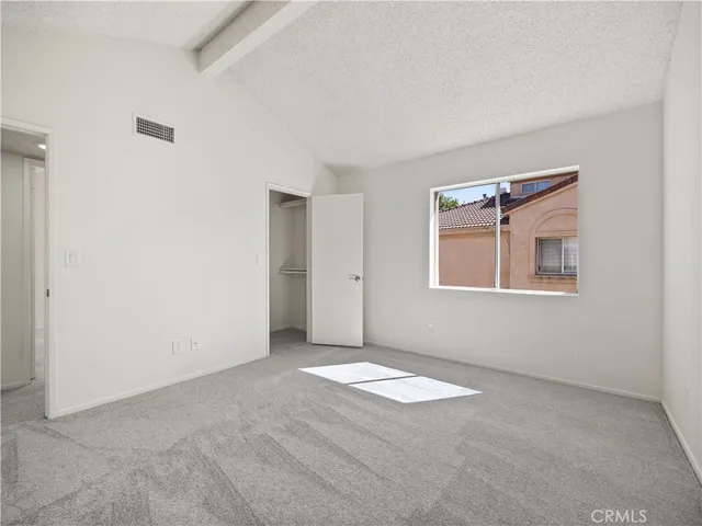 $450,000 | 19810 Sandpiper Place, Unit 22, Newhall, CA 91321