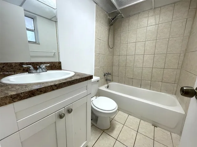 $2,200 | 2800 Northwest 56th Avenue, Unit A202, Lauderhill, FL 33313