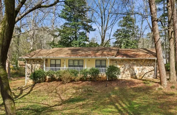 $1,650 | 408 Willow Creek Road, Fairburn, GA 30213
