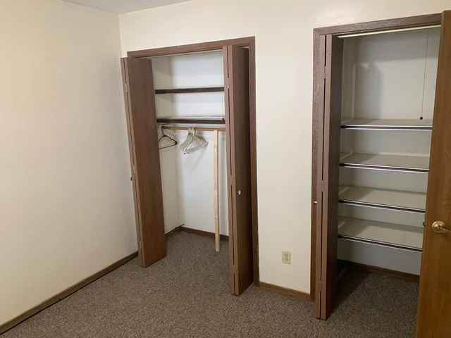 $2,000,000 | 551-564 North Clarence Avenue, Watseka, IL 60970