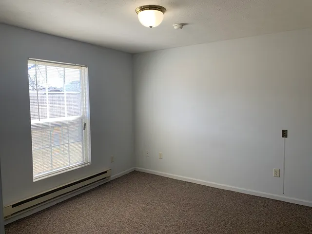 $2,000,000 | 551-564 North Clarence Avenue, Watseka, IL 60970