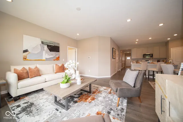 $358,900 | 3855 Donaldson Crk Court, Clayton, IN 46118