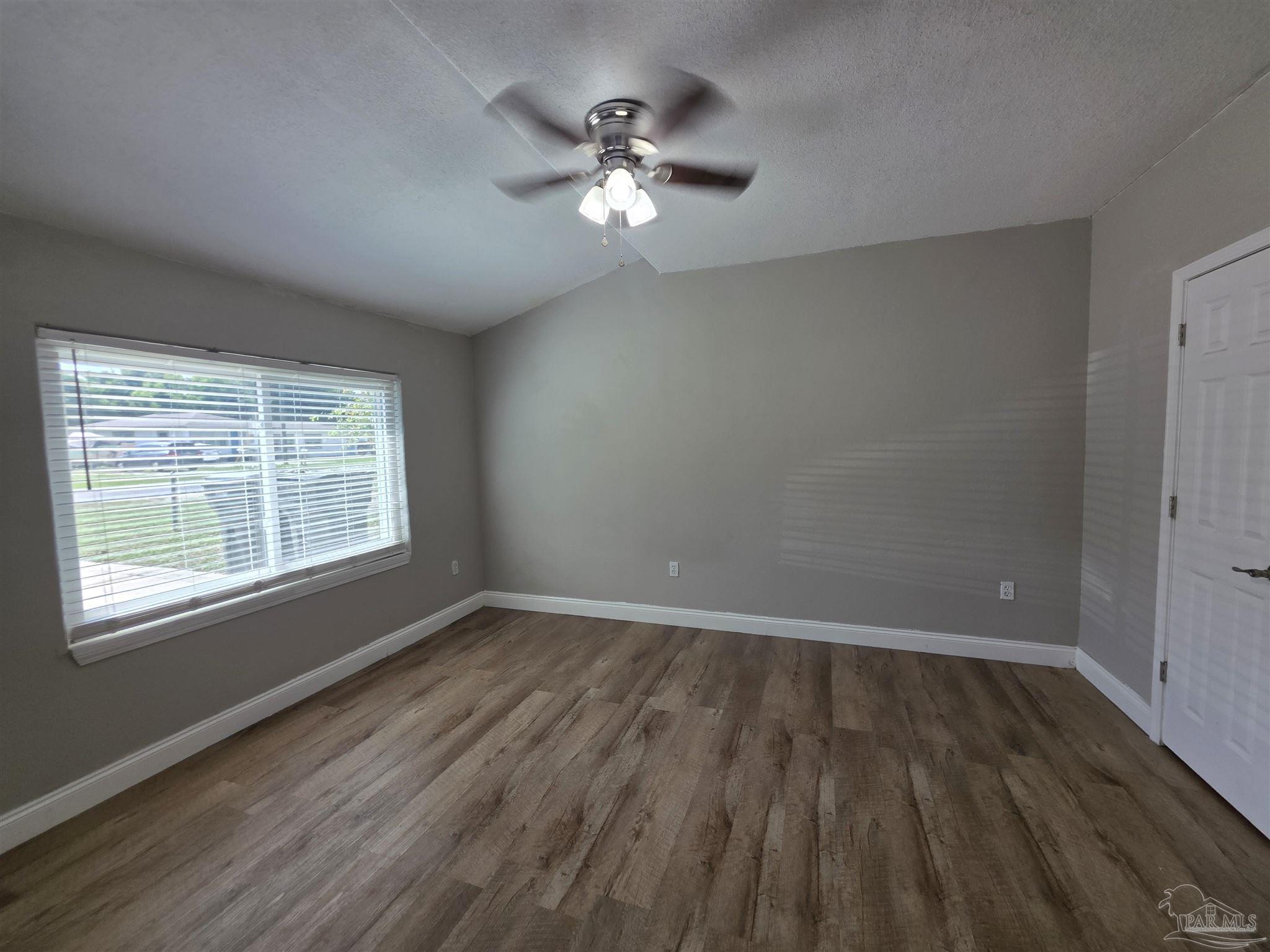 109 Reed Road Pensacola, FL 32507 - Photo 11 of 30