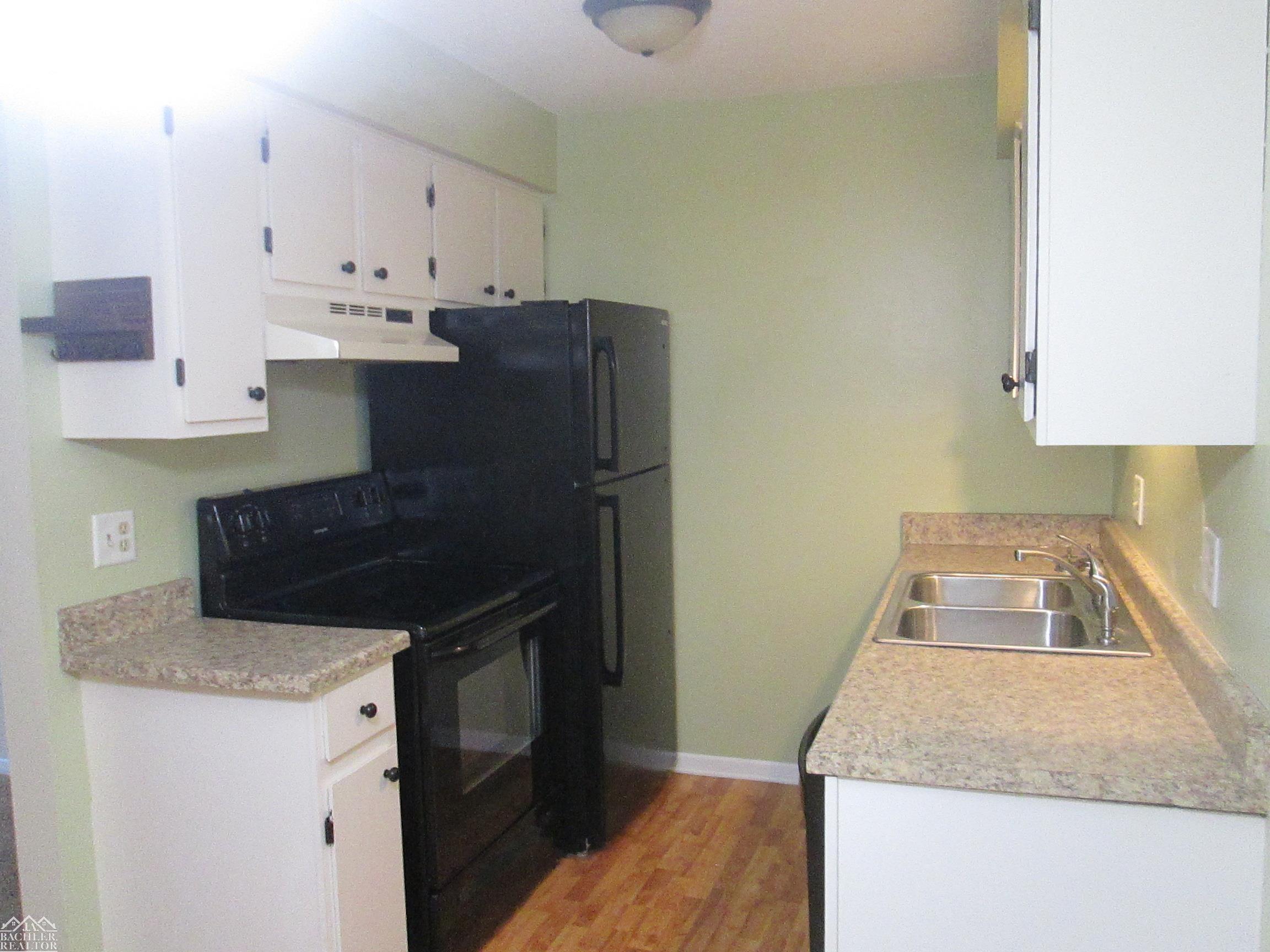 1637 South Riverside Avenue St. Clair, MI 48079 - Photo 2 of 11