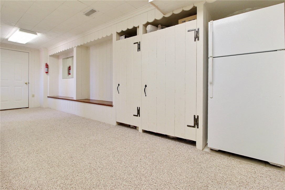 635 Atlantic Avenue Westerly, RI 02891 - Photo 28 of 38