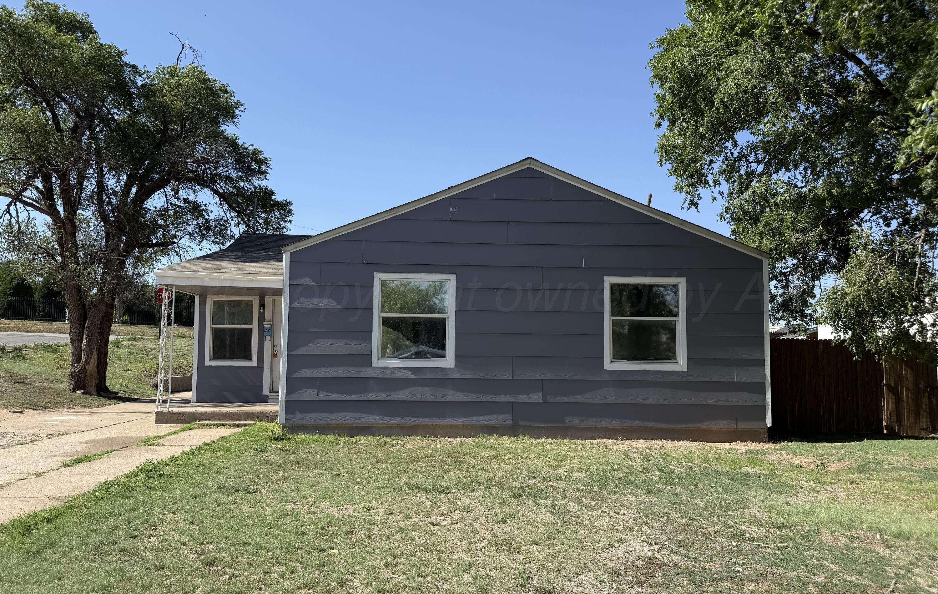 1344 Terrace Street Pampa, TX 79065 - Photo 2 of 12 IMG_0214