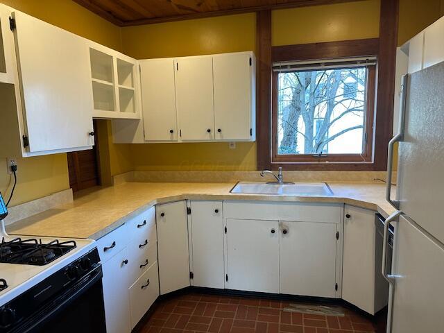 4827 Bellann Road Columbus, OH 43221 - Photo 40 of 85 KITCHEN