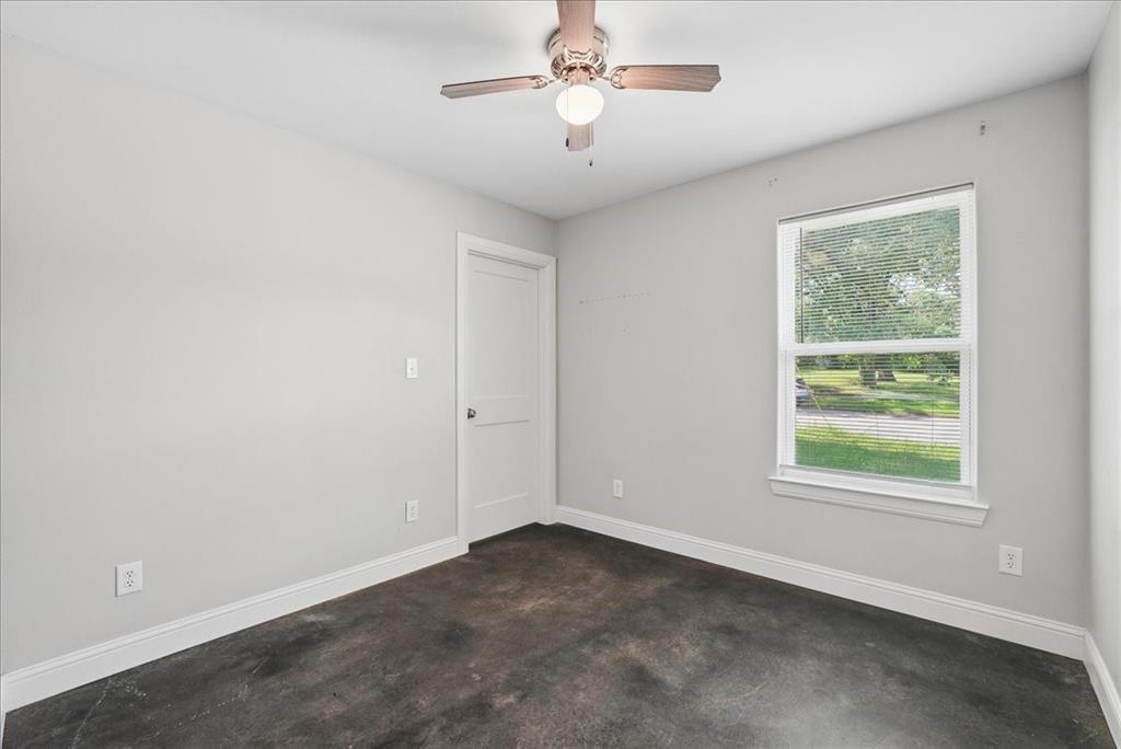 501 East Day Street Denison, TX 75021 - Photo 19 of 28