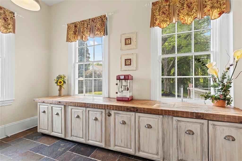 899 Old Thorn Run Road Coraopolis, PA 15108 - Photo 22 of 50