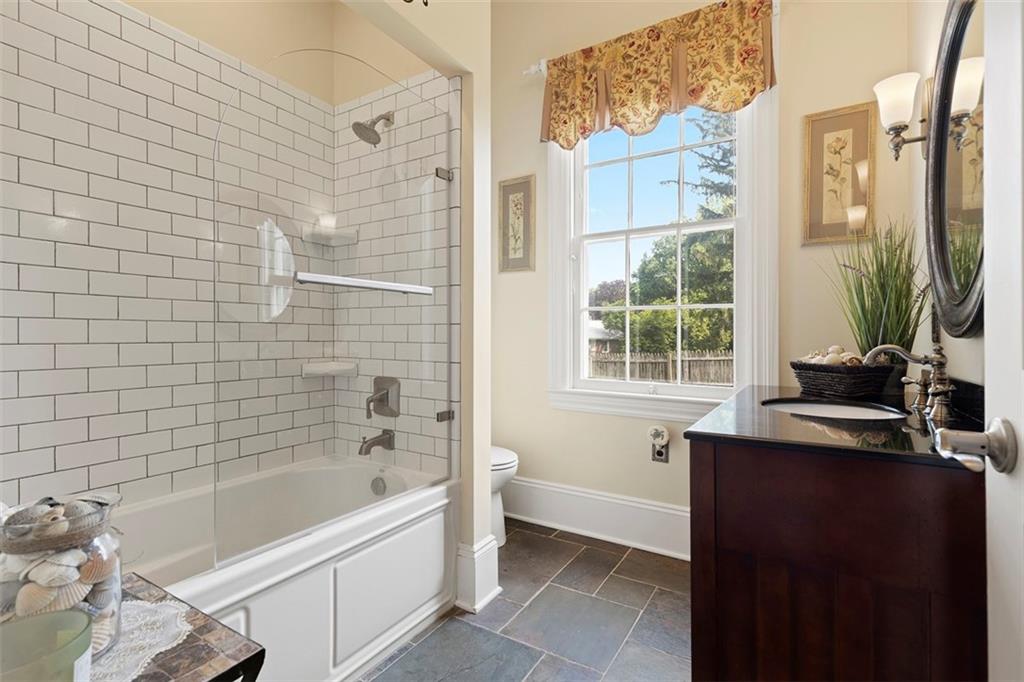899 Old Thorn Run Road Coraopolis, PA 15108 - Photo 23 of 50