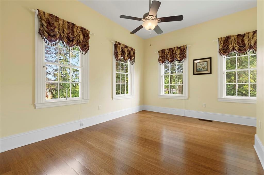 899 Old Thorn Run Road Coraopolis, PA 15108 - Photo 27 of 50