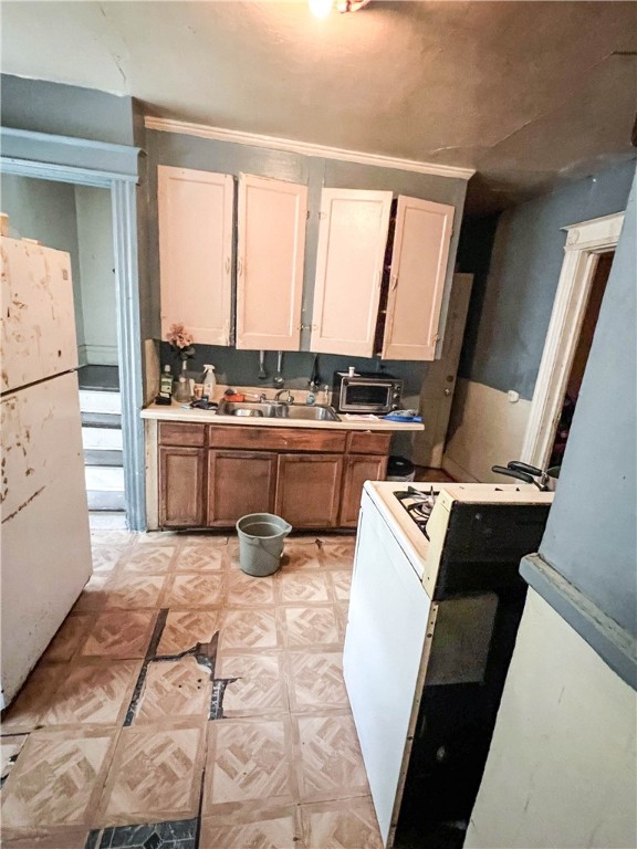 41 Ellison Street Rochester, NY 14609 - Photo 4 of 6