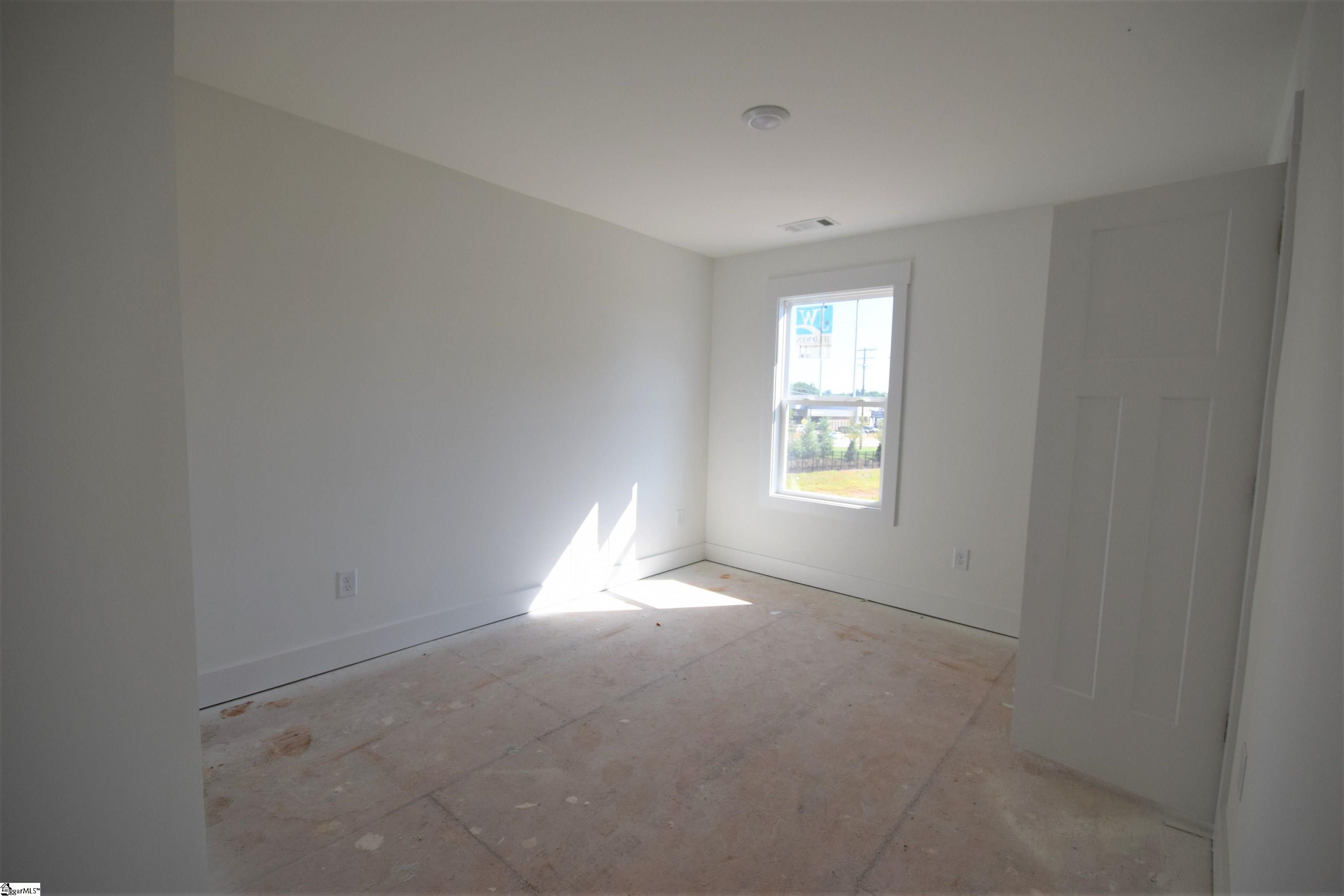 49 Elmsley Road Greenville, SC 29607 - Photo 15 of 16