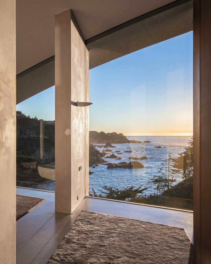 243 Highway 1 Carmel, CA 93923 - Photo 9 of 20 a view of livingroom with furniture
