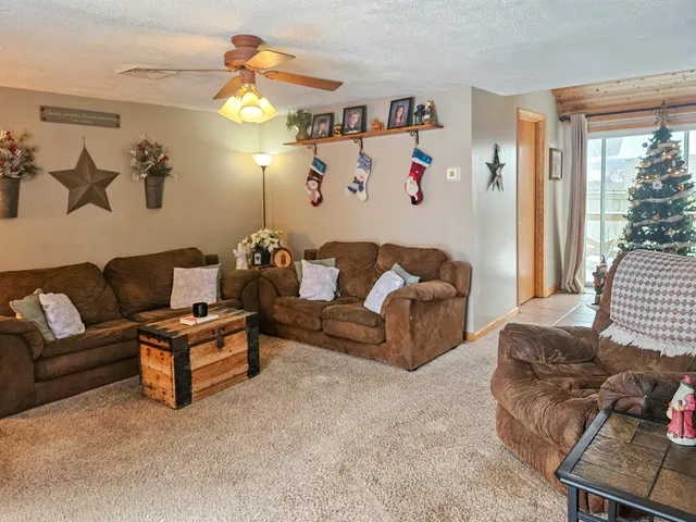 $174,000 | 203 Monroe Street, Monroe Center, IL 61052