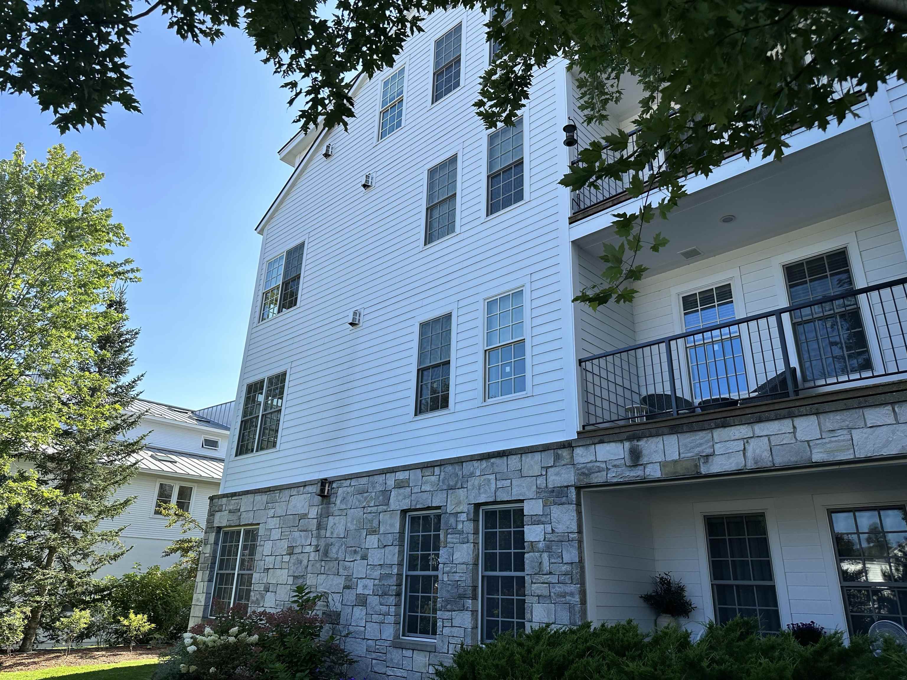 70 Maple Street, Unit 302 Middlebury, VT 05753 - Photo 2 of 29 Gallery Image 2