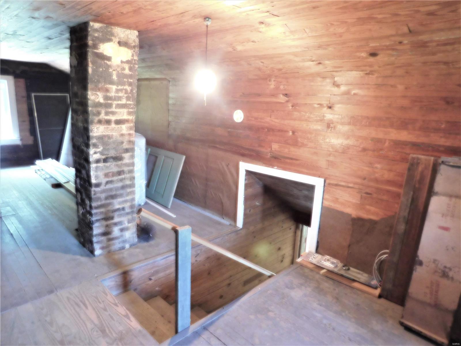 1850 Pershing Road West Frankfort, IL 62896 - Photo 17 of 28 Gallery Image 17