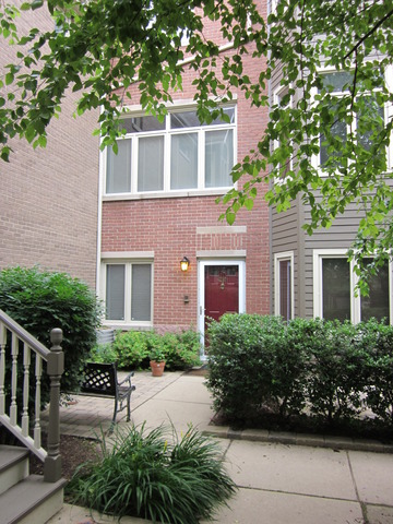 1248 West Fletcher Street, Unit F Chicago, IL 60657 - Photo 1 of 12