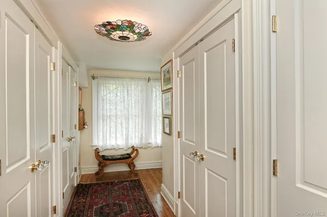 $2,795,000 | 4 Horse Hollow Road, Locust Valley, NY 11560