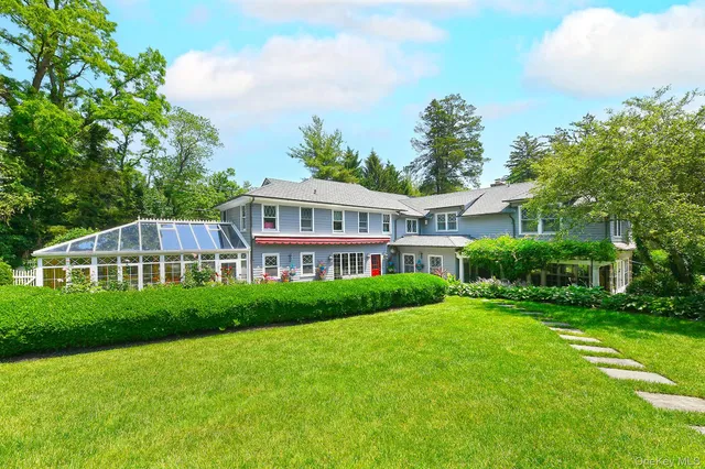 $2,795,000 | 4 Horse Hollow Road, Locust Valley, NY 11560