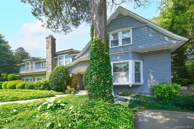 $2,795,000 | 4 Horse Hollow Road, Locust Valley, NY 11560