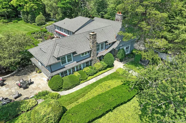 $2,795,000 | 4 Horse Hollow Road, Locust Valley, NY 11560
