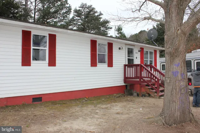 $295,000 | 48907 Chisleytown Road, St. Inigoes, MD 20684