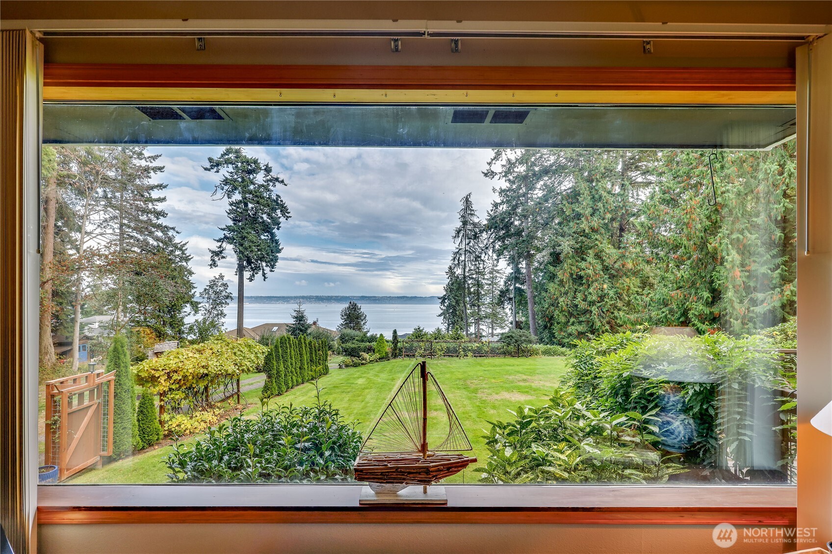 21582 President Point Road Northeast Kingston, WA 98346 - Photo 15 of 40