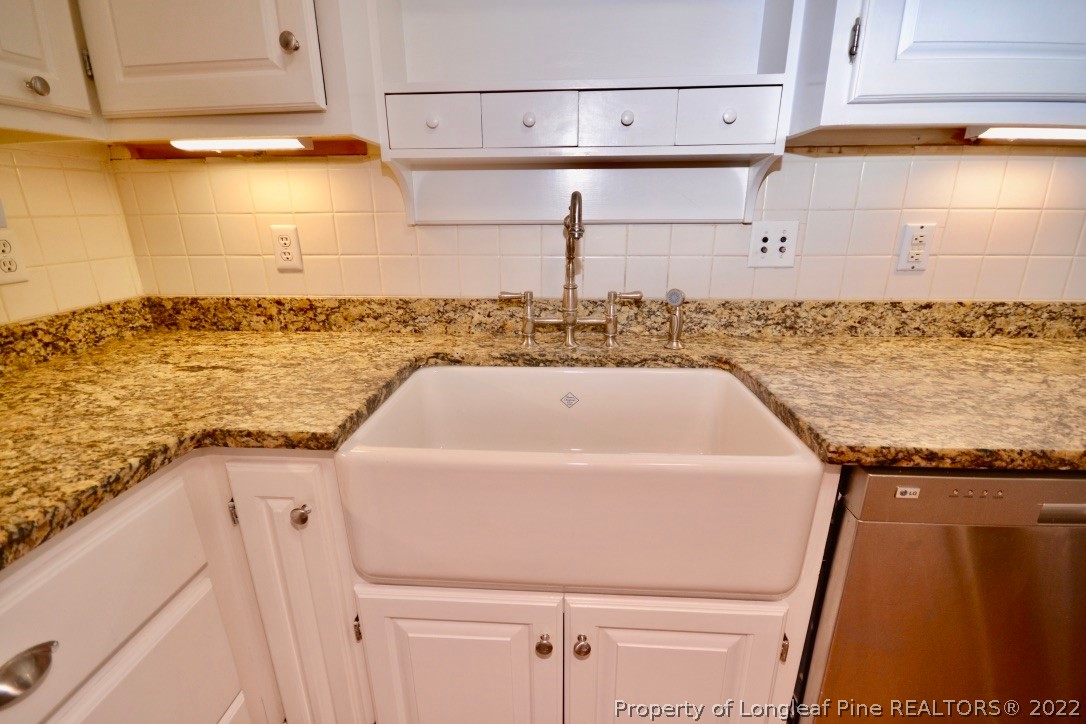 309 Valley Road Fayetteville, NC 28305 - Photo 18 of 48 Gallery Image 18