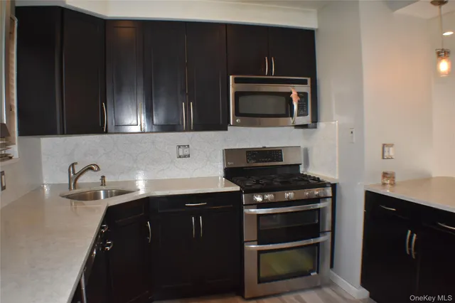 $265,000 | 225-28 88th Avenue, Unit 377LOWER LEVEL | Bellerose