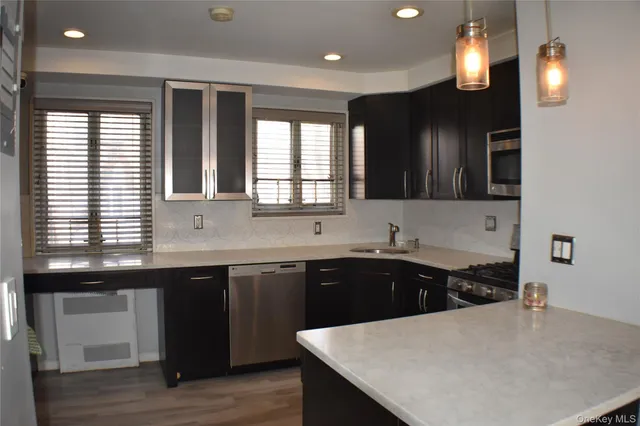 $265,000 | 225-28 88th Avenue, Unit 377LOWER LEVEL | Bellerose