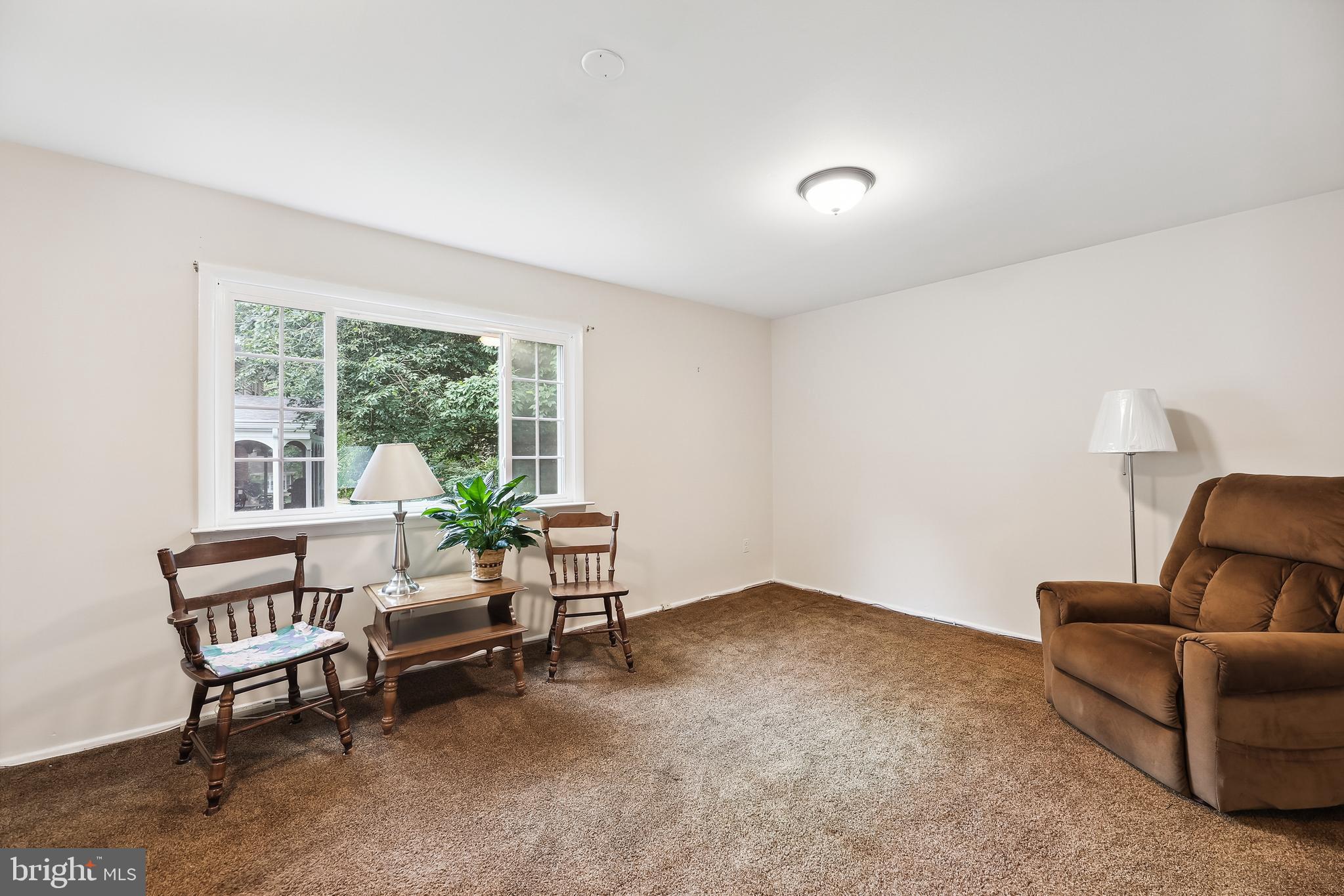 10205 Cardinal Road Fairfax, VA 22030 - Photo 16 of 35 Family Room