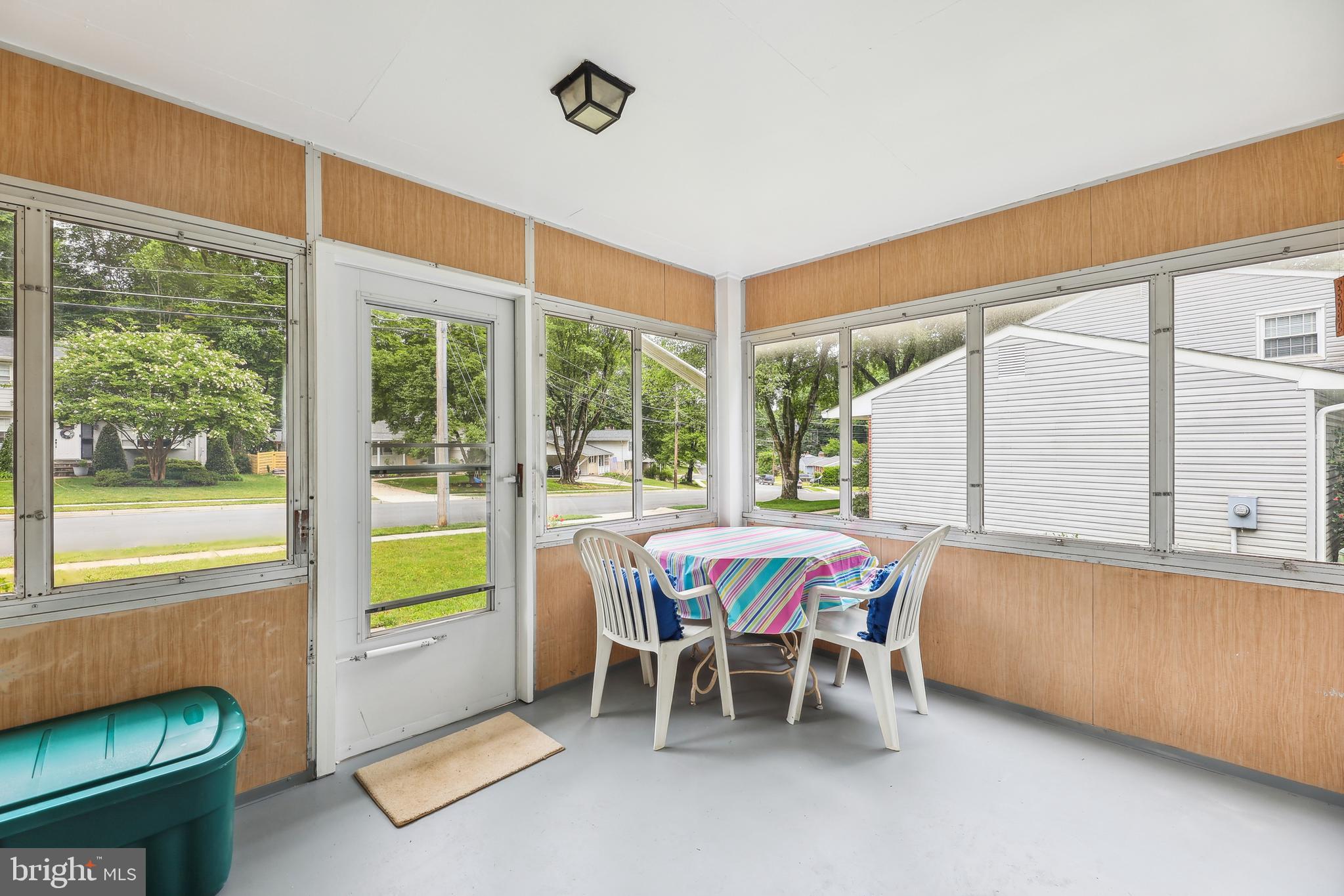 10205 Cardinal Road Fairfax, VA 22030 - Photo 17 of 35 Porch
