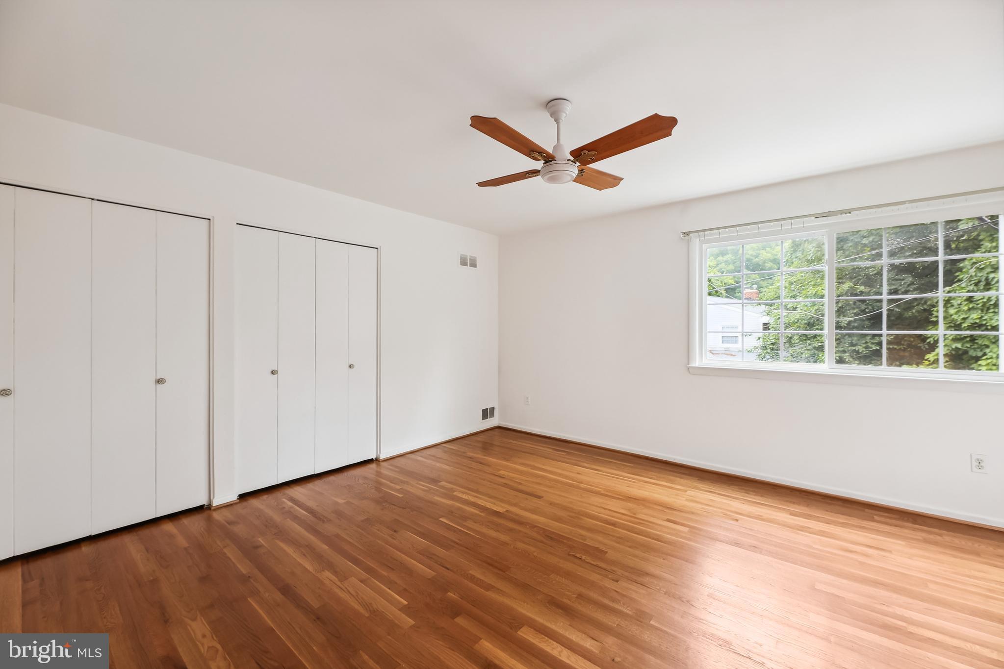 10205 Cardinal Road Fairfax, VA 22030 - Photo 21 of 35 Upper Level Bedroom #2