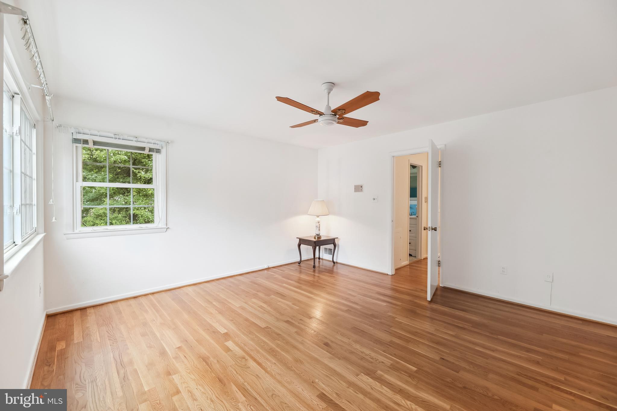 10205 Cardinal Road Fairfax, VA 22030 - Photo 22 of 35 Upper Level Bedroom #2