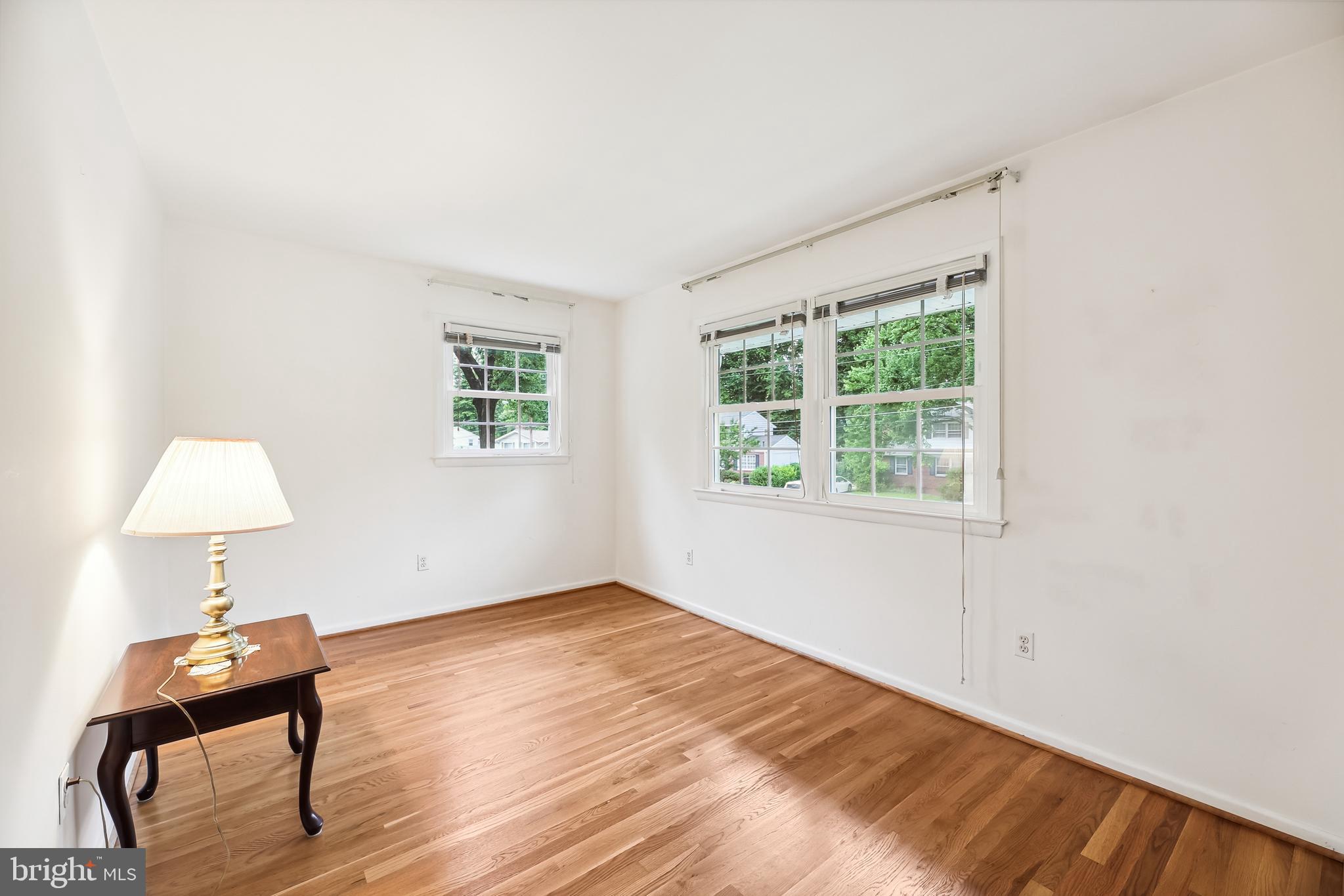 10205 Cardinal Road Fairfax, VA 22030 - Photo 24 of 35 Upper Level Bedroom #4