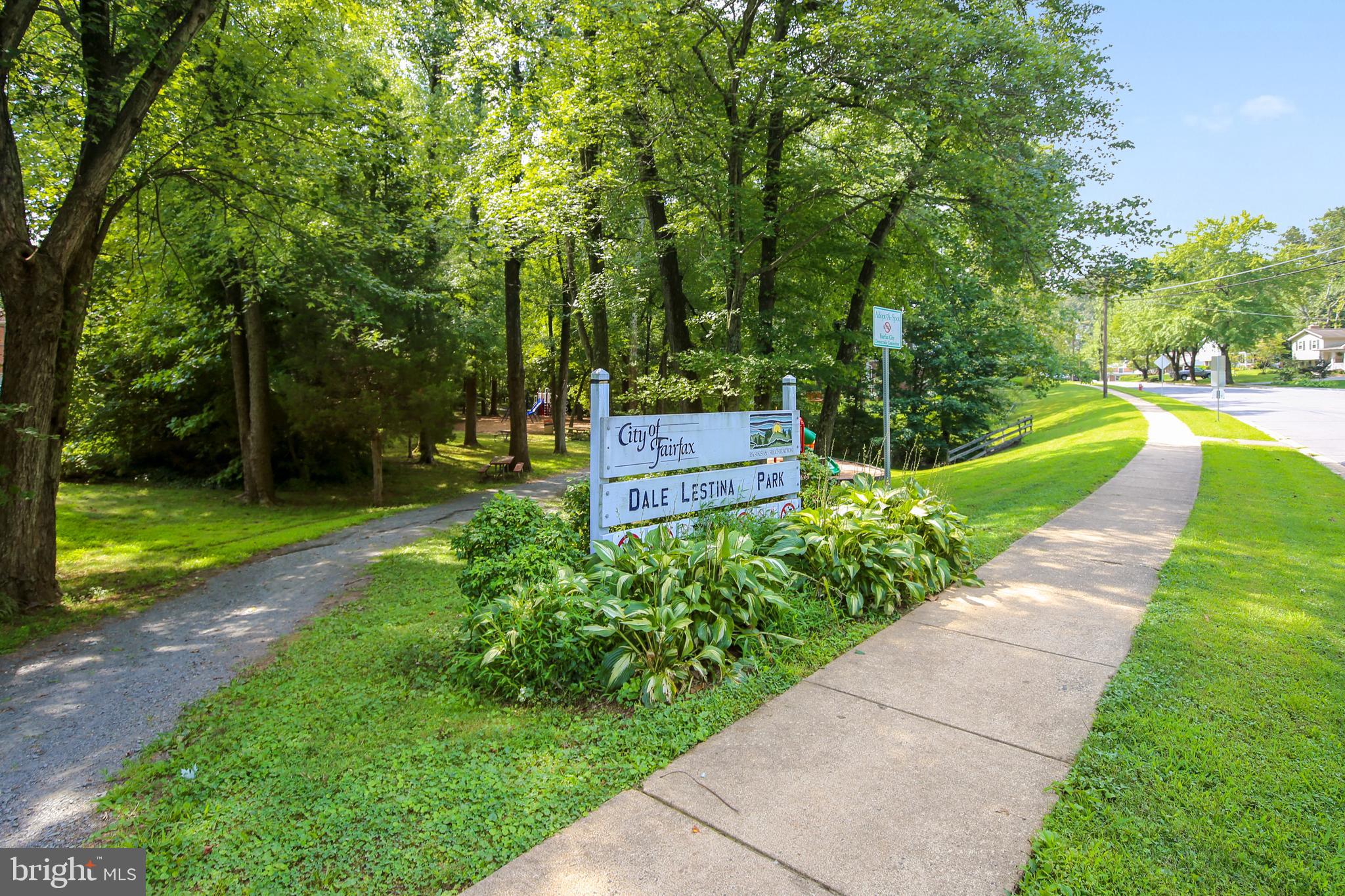 10205 Cardinal Road Fairfax, VA 22030 - Photo 33 of 35 Dale Lestina Park