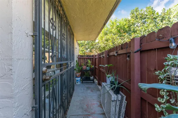 $398,000 | 20033 Southwest 123rd Drive, Miami, FL 33177