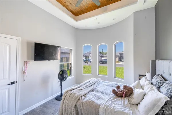 $349,900 | 909 West Seminole Avenue, Pharr, TX 78577