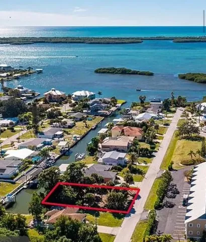 $450,000 | 1961 Oregon Trail, Englewood, FL 34224