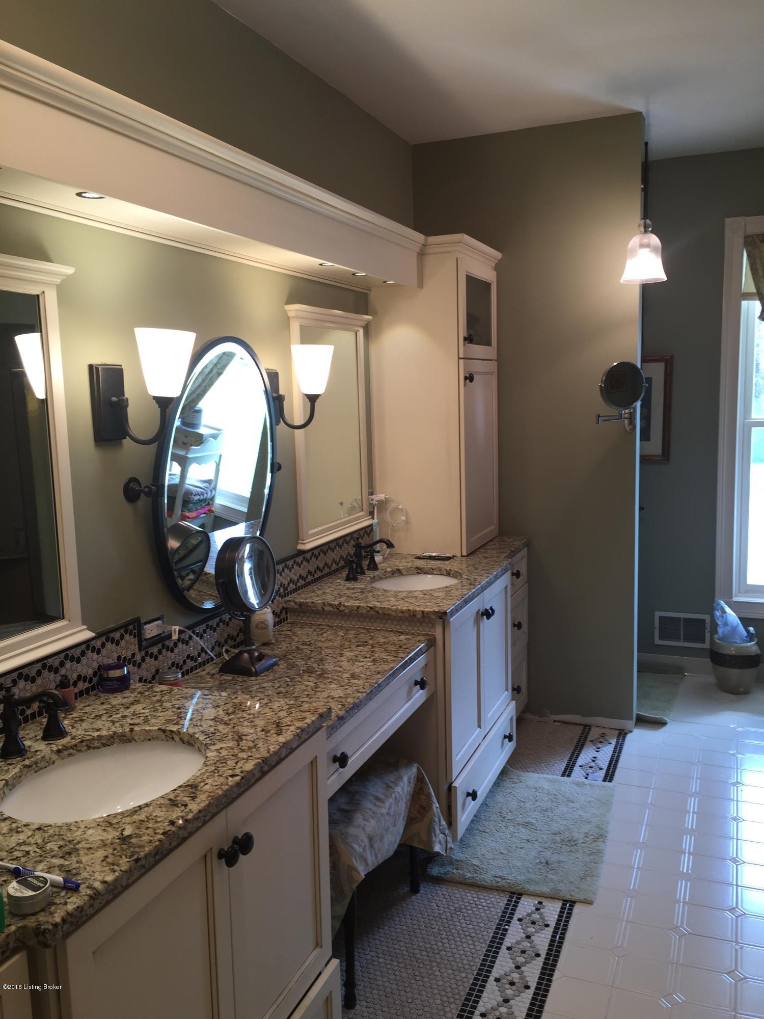379 Pine Creek Road Shepherdsville, KY 40165 - Photo 11 of 42 2016-03-30 11.14.42
