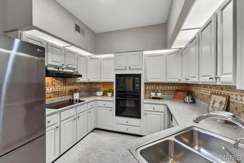 $350,000 | 12938 Twin Meadows Court, St. Louis, MO 63146