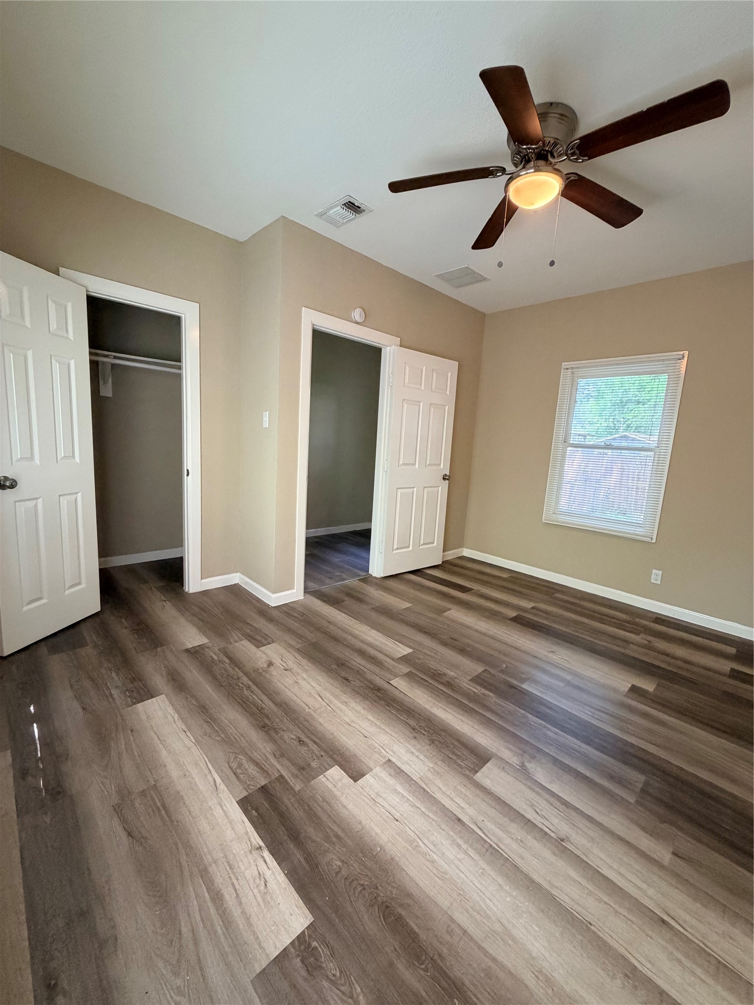 516 Hurst Place Angleton, TX 77515 - Photo 12 of 20