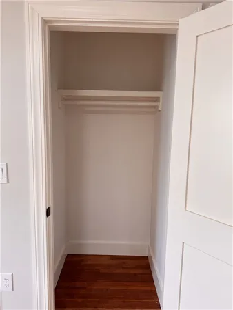 $2,550 | 308 State Street, Unit 2E, Bristol, RI 02809