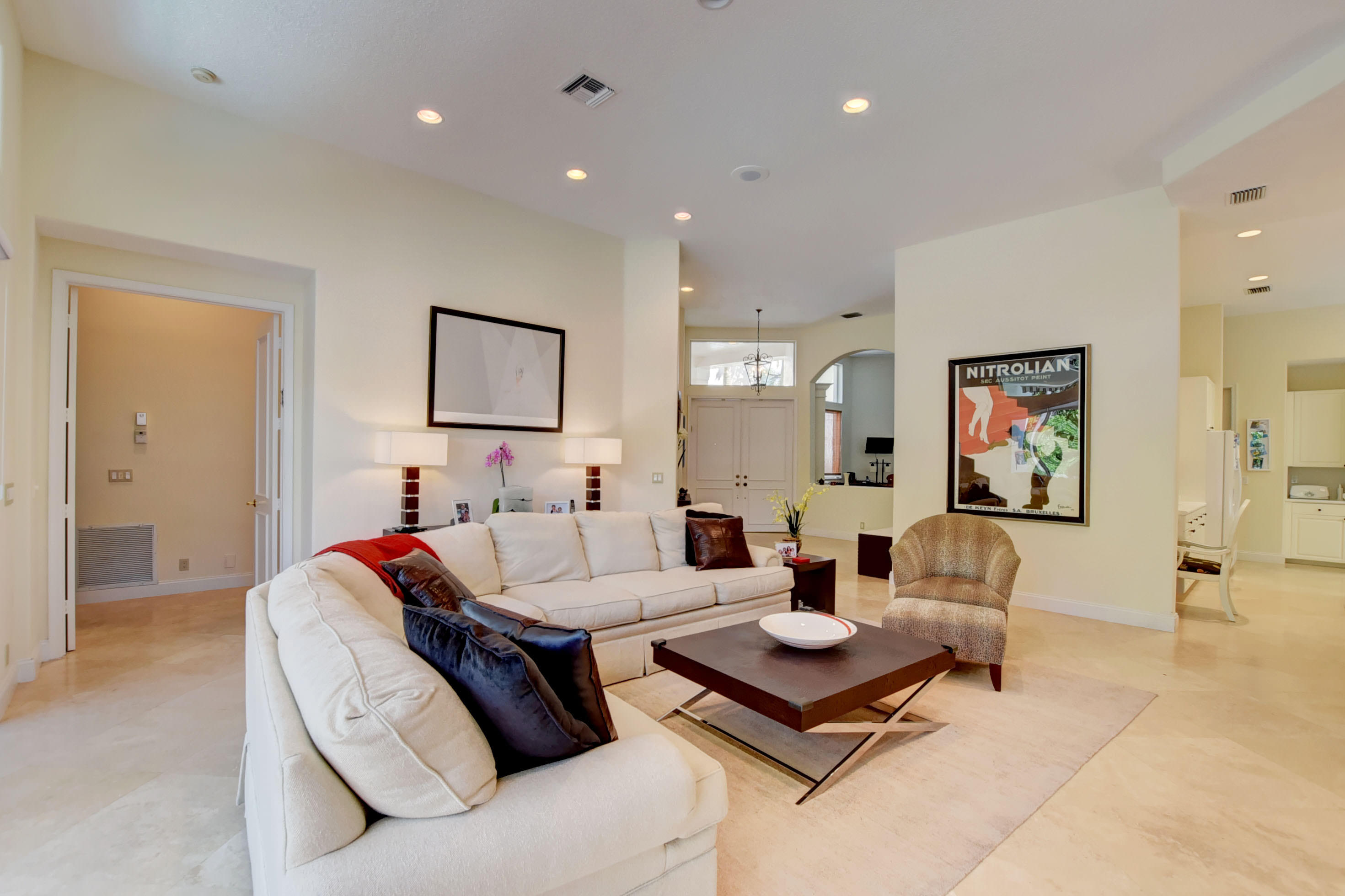 7170 Mallorca Crescent Boca Raton, FL 33433 - Photo 11 of 63 Living Room