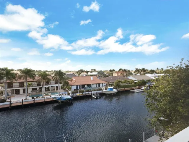 $515,000 | 3050 Northeast 48th Court, Unit 401, Lighthouse Point, FL 33064