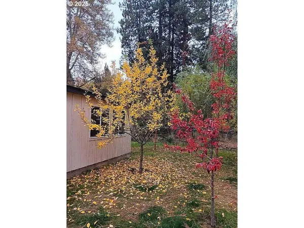 $640,000 | 133 East Black Crater Avenue, Sisters, OR 97759