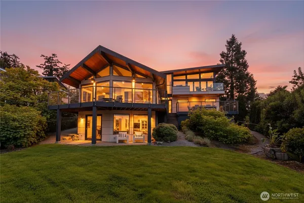 $2,700,000 | 838 Sundown Lane, Camano Island, WA 98282