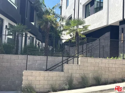 $1,312,725 | 3832 North Emery Way, Los Angeles, CA 90065