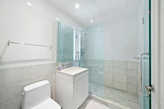 $6,695,000 | 1355 1st Avenue, Unit 4 | Lenox Hill